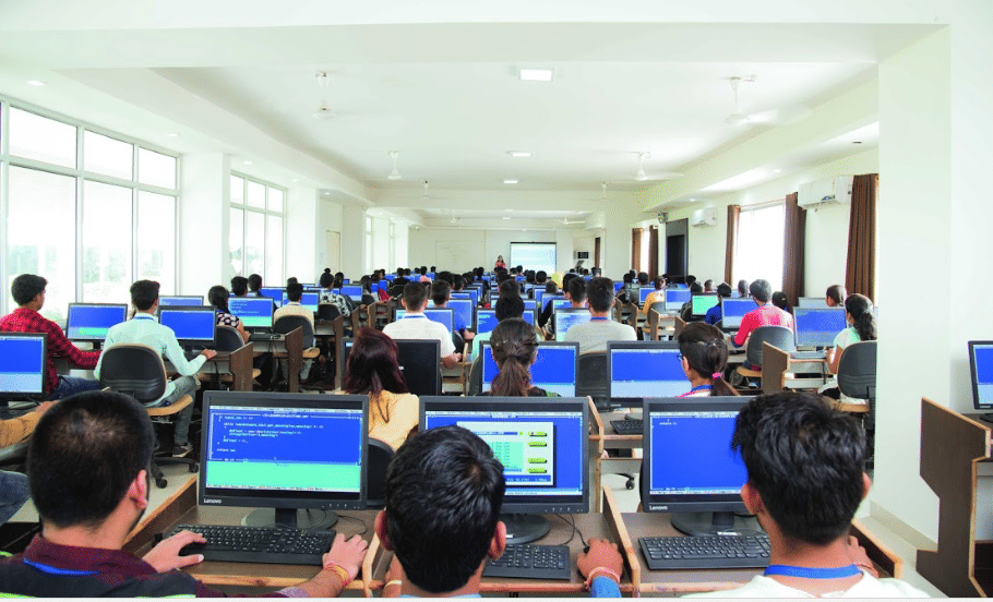 Sage University Indore Powered By Seekho Campus photo 4